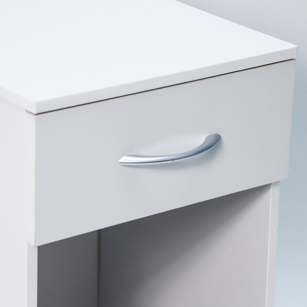 床邊單桶矮櫃近照