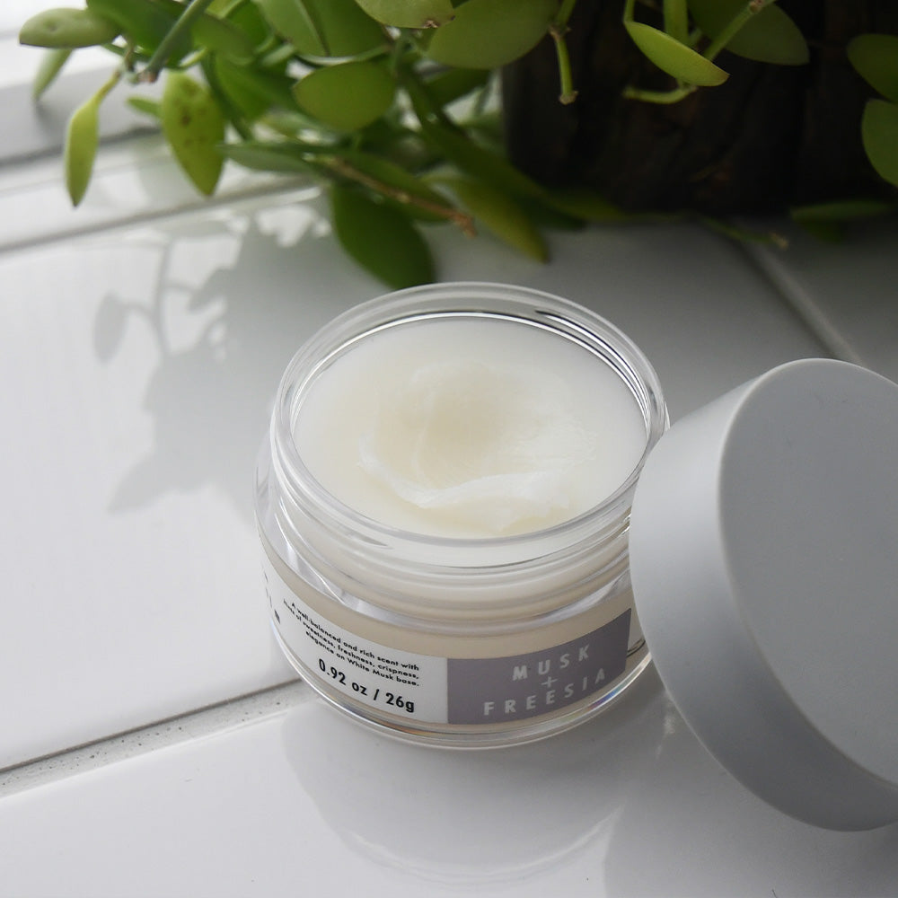 More Room 頭髮及肌膚護理香膏 (白麝香+小蒼蘭) 26g