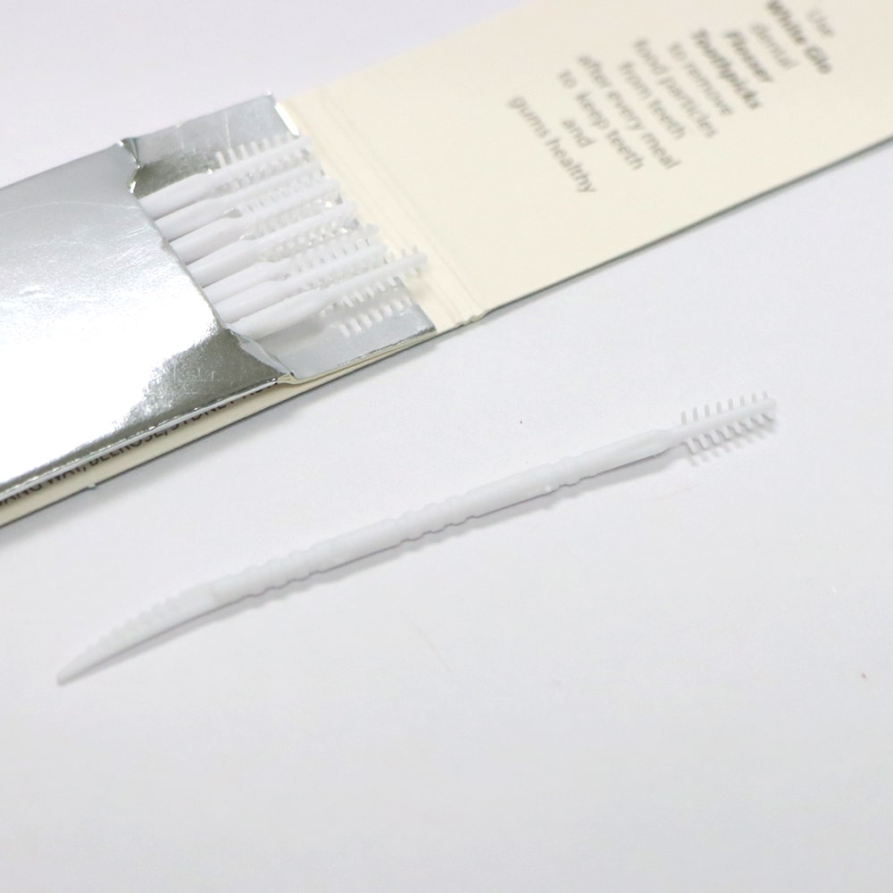 White Glo 惠寶 去漬美白牙膏 150克 (附送X-Action牙刷及牙縫刷)